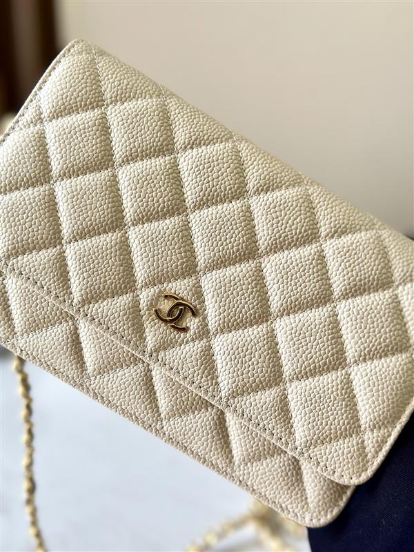 2026127215432978 570